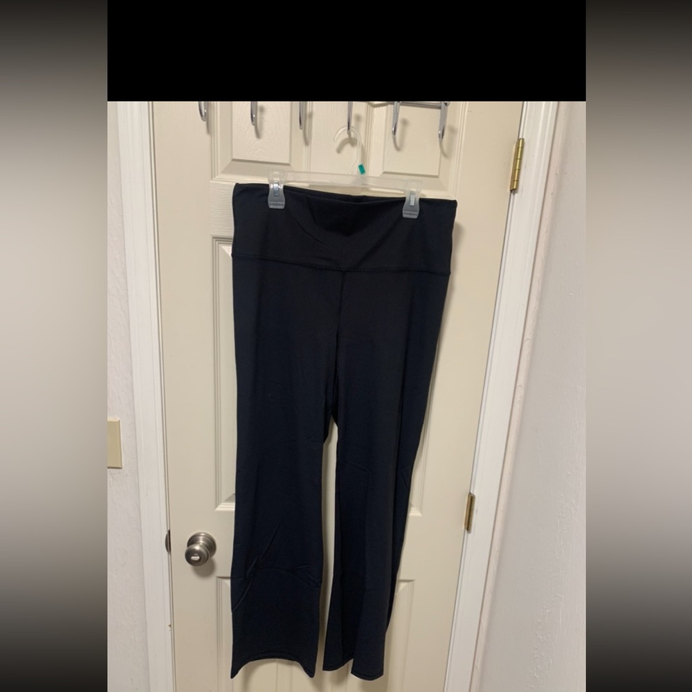 Fabletics pure luxe Leggings 2XL (flared bottom)